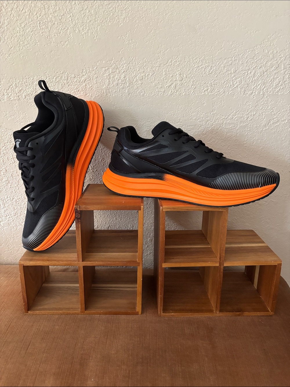Men's Road Running Shoes - Black & Orange